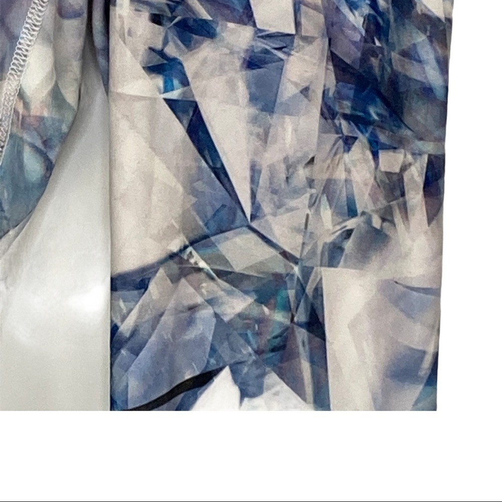 Evolution and Creation Geometric Ice Print Legging - Picture 9 of 10